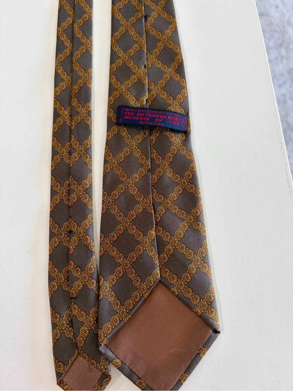 Men's exclusive metropolitan museum of art Brown Geometric Pattern silk Tie - Picture 4 of 6